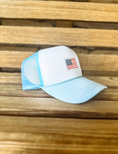 Load image into Gallery viewer, American Trucker Hat